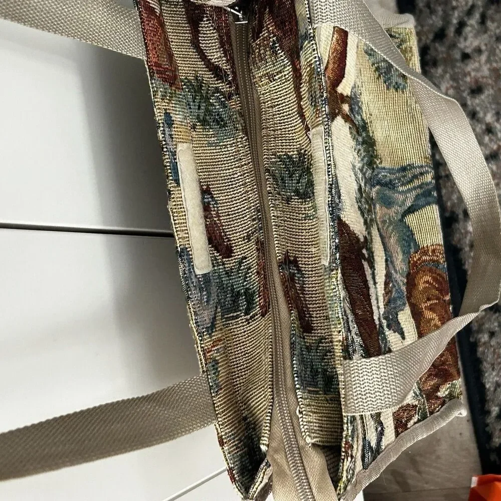 Horse Tapestry Tote Bag Double Handle Zipper Pockets Country Handbag Cottage